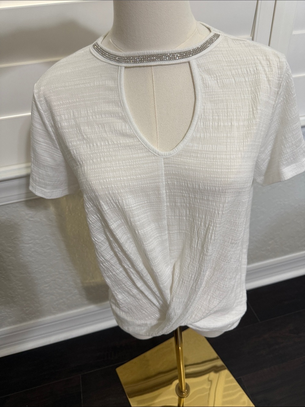 Women’s White Embellished Keyhole Knot Tee